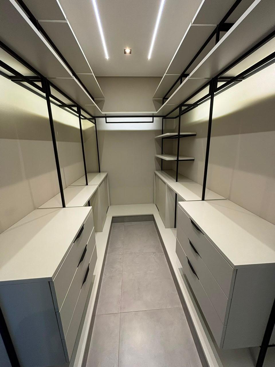 Closet em estrutura metálica